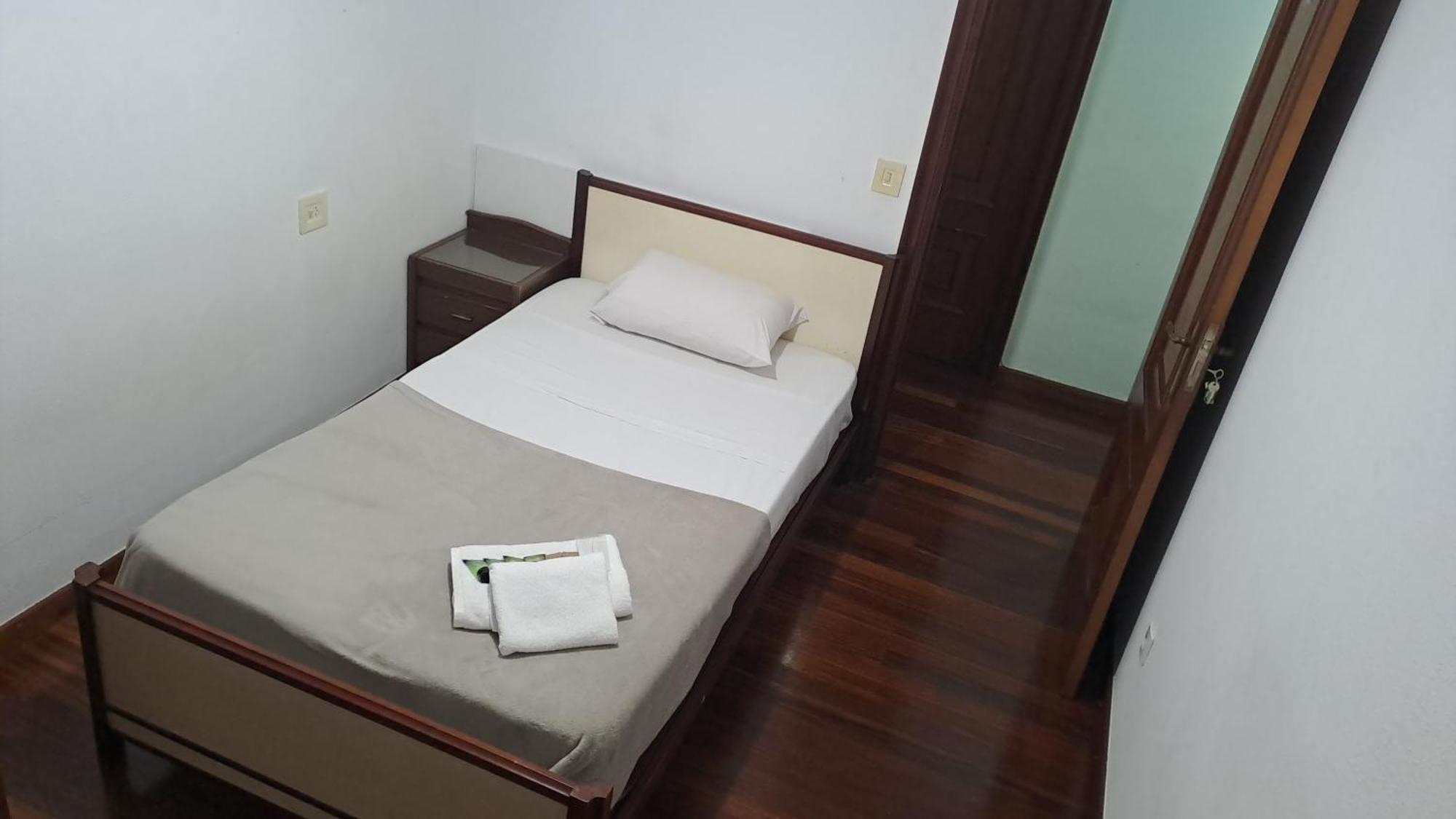 مبيت وإفطار سانتياغو دي كومبوستيلا Residencia Compostela الغرفة الصورة